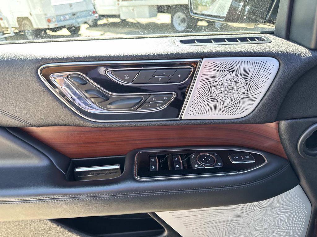 used 2021 Lincoln Navigator car, priced at $46,900