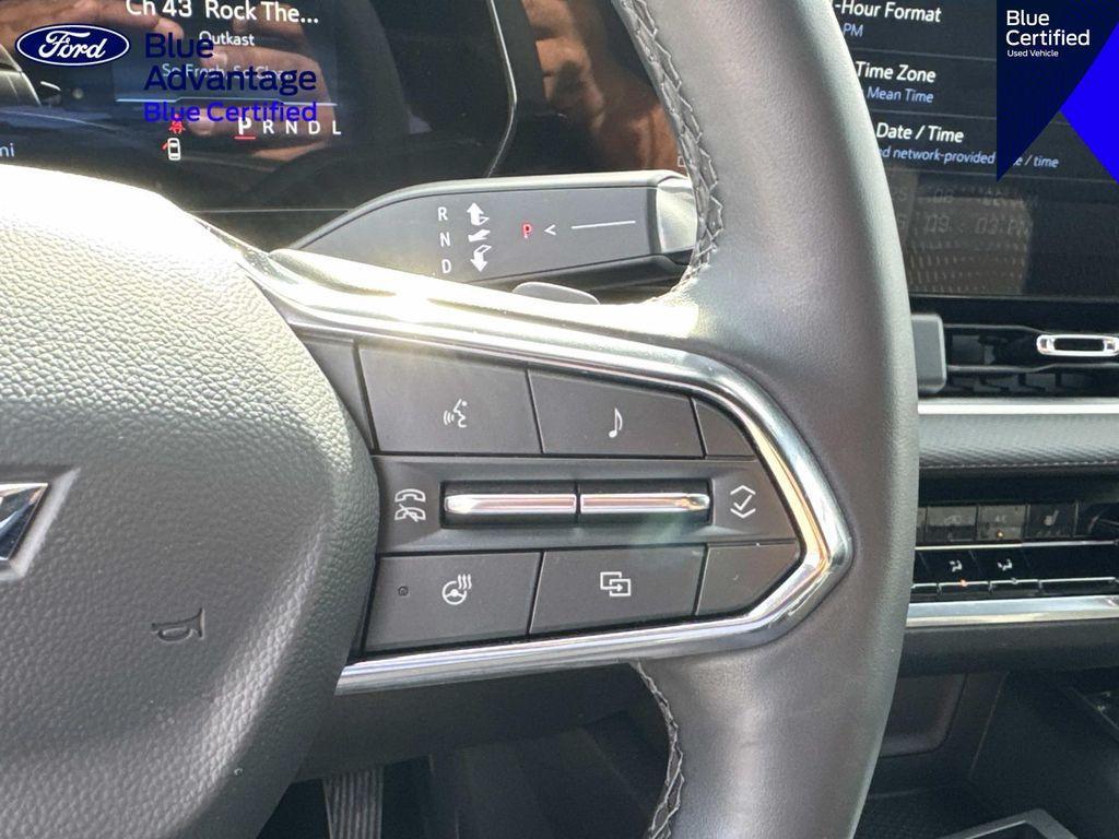 used 2025 Chevrolet Equinox car, priced at $21,998