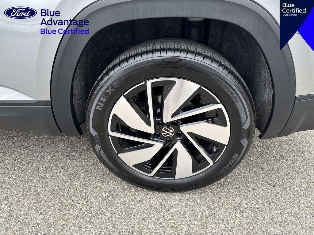 used 2025 Volkswagen Atlas car, priced at $31,700