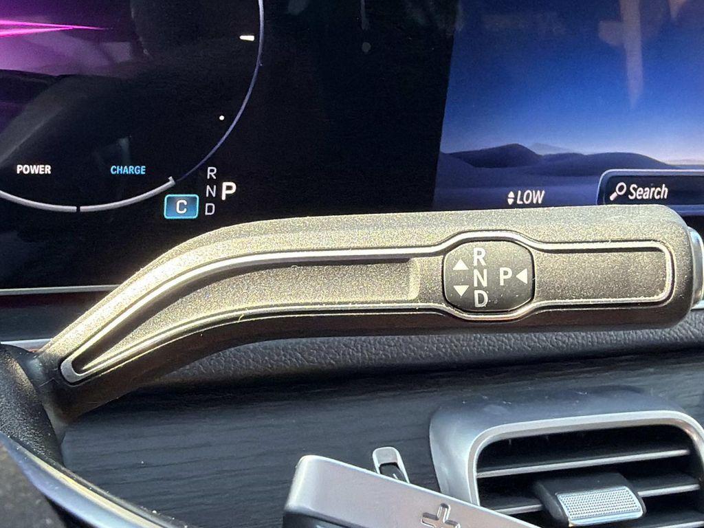 Mercedes-Benz GLE view 30
