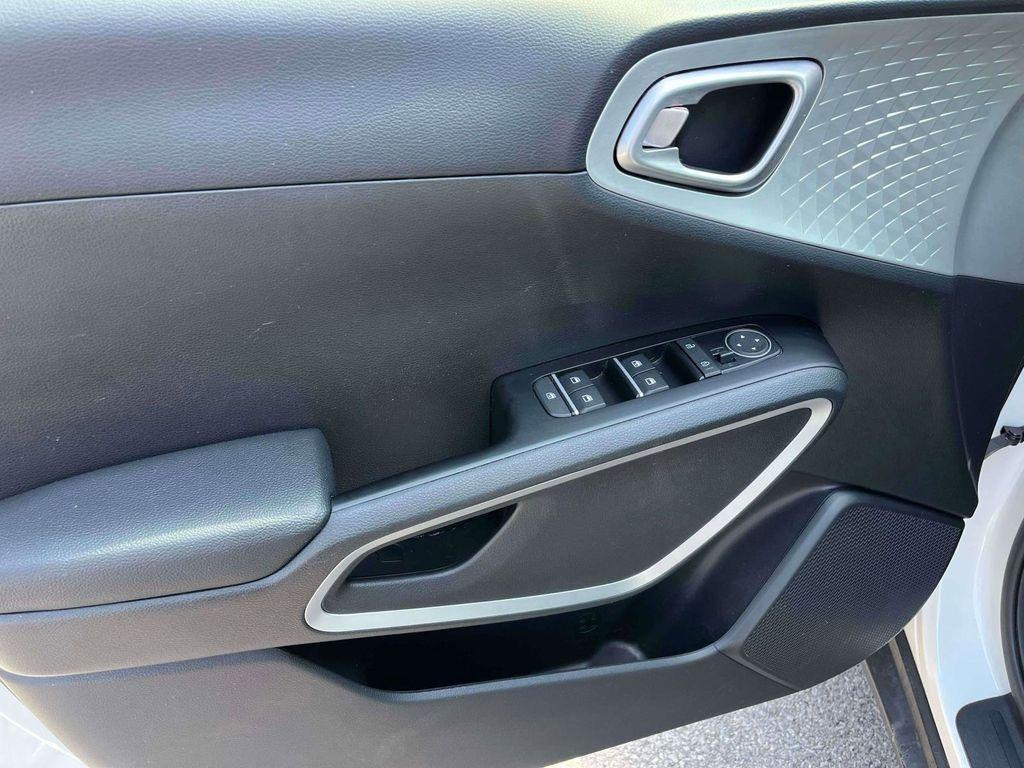 used 2023 Kia Soul car, priced at $17,588