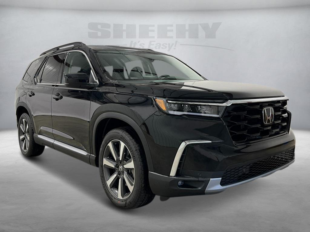 new 2025 Honda Pilot car, priced at $45,245