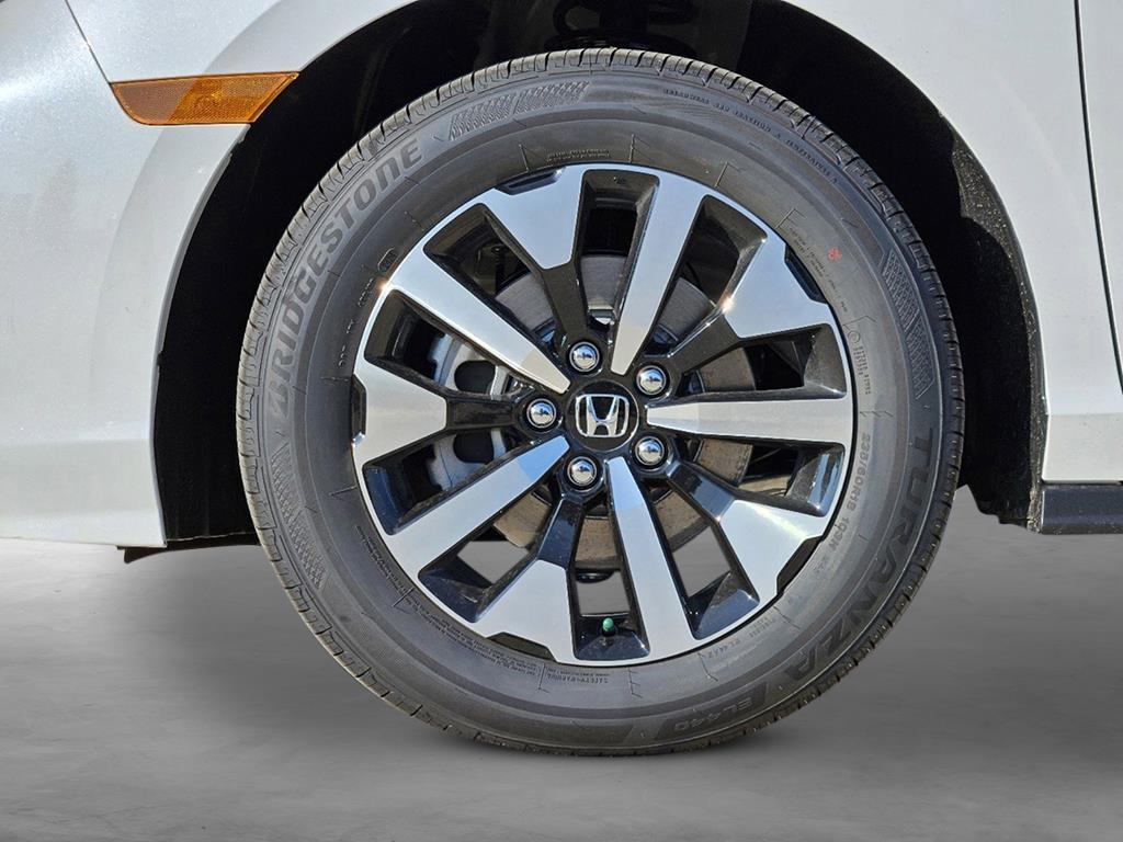 new 2026 Honda Odyssey car, priced at $43,110