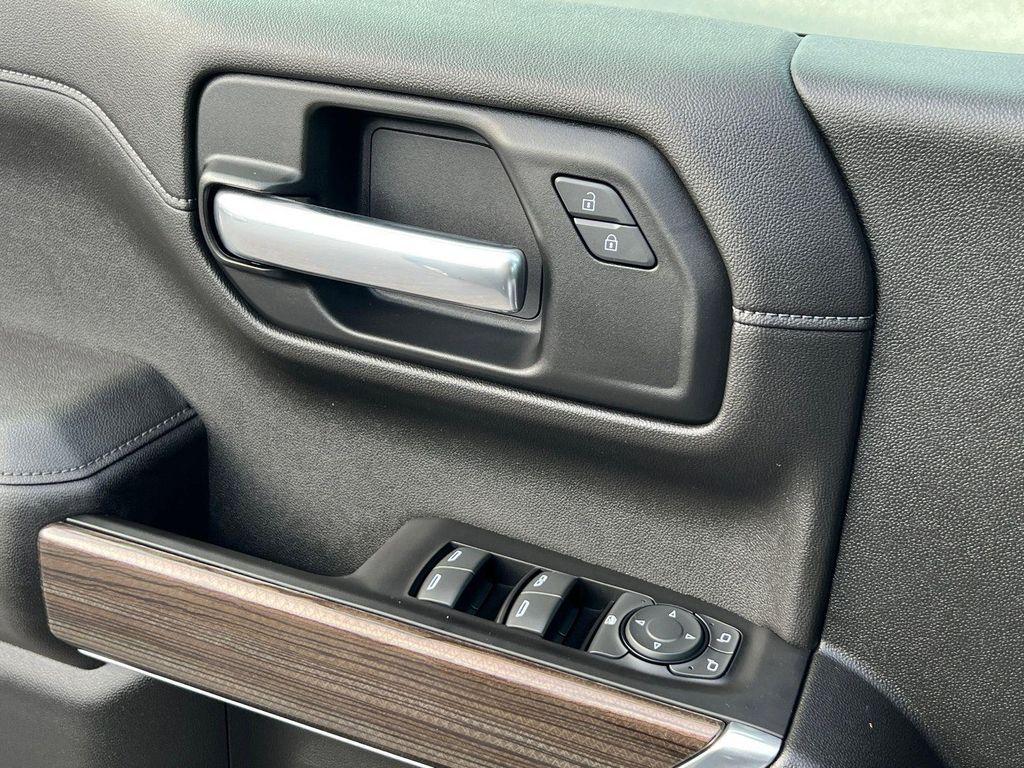 used 2022 Chevrolet Silverado 1500 Limited car, priced at $31,979