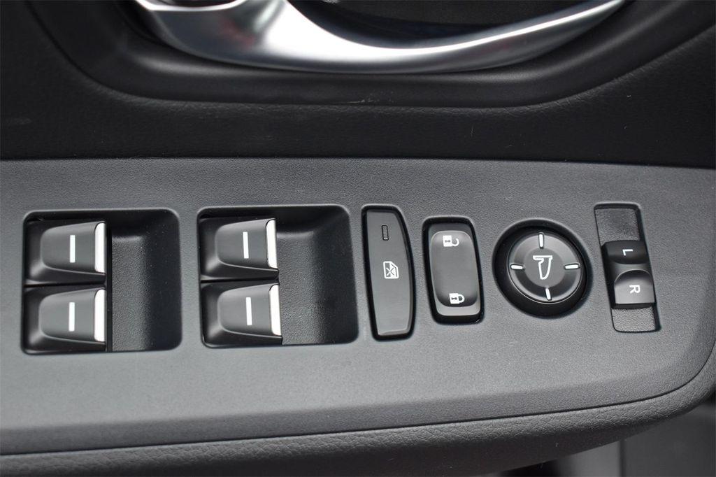 new 2025 Honda Pilot car, priced at $47,600