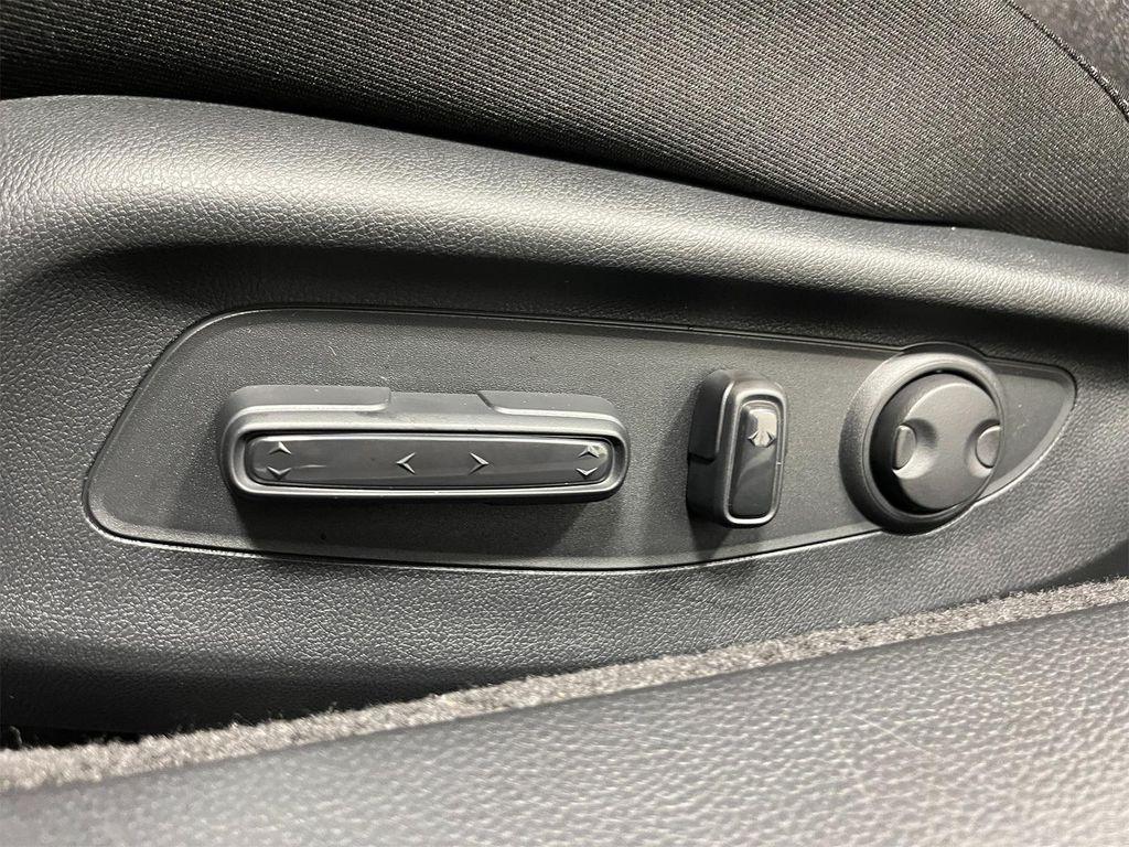 new 2025 Honda Accord car, priced at $30,319