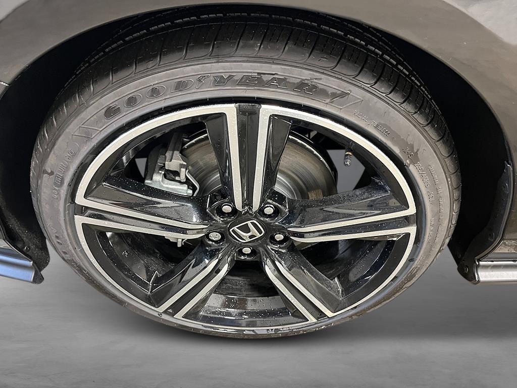 new 2026 Honda Accord Hybrid car, priced at $33,402