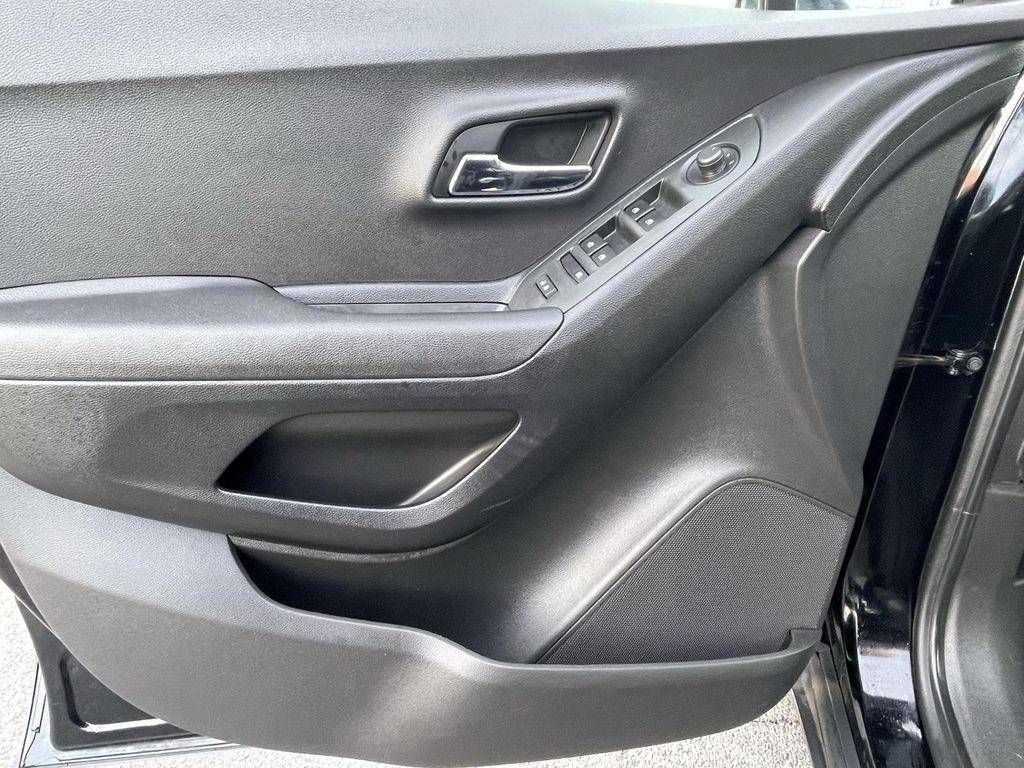 used 2020 Chevrolet Trax car, priced at $12,425