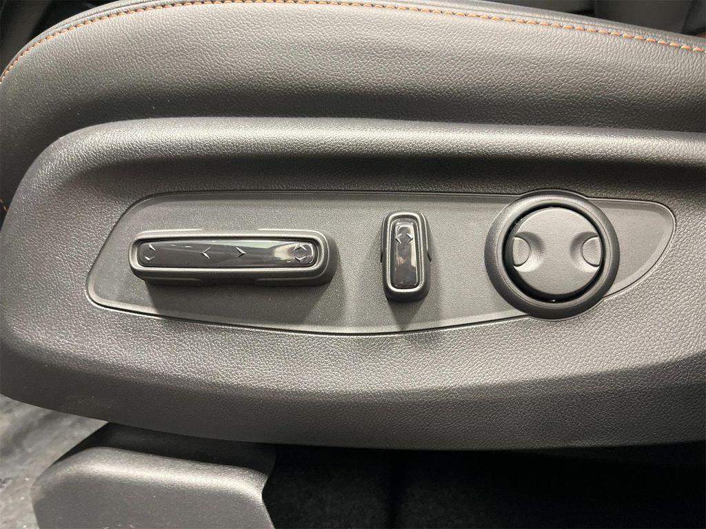 new 2026 Honda CR-V Hybrid car, priced at $39,583