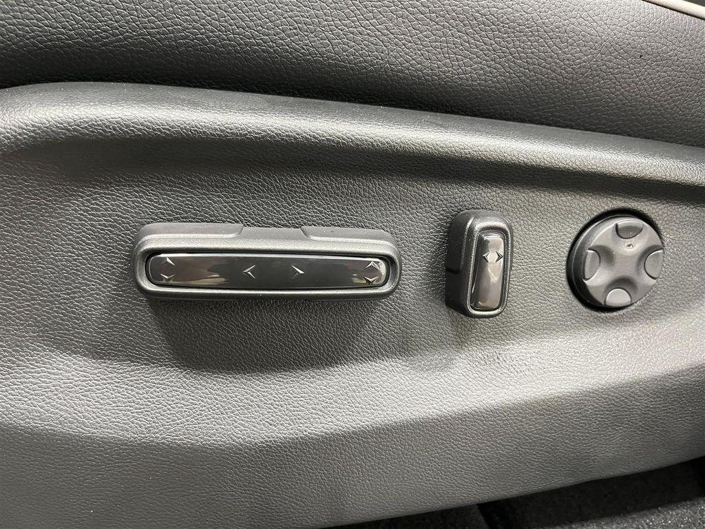 new 2026 Honda Odyssey car, priced at $45,333