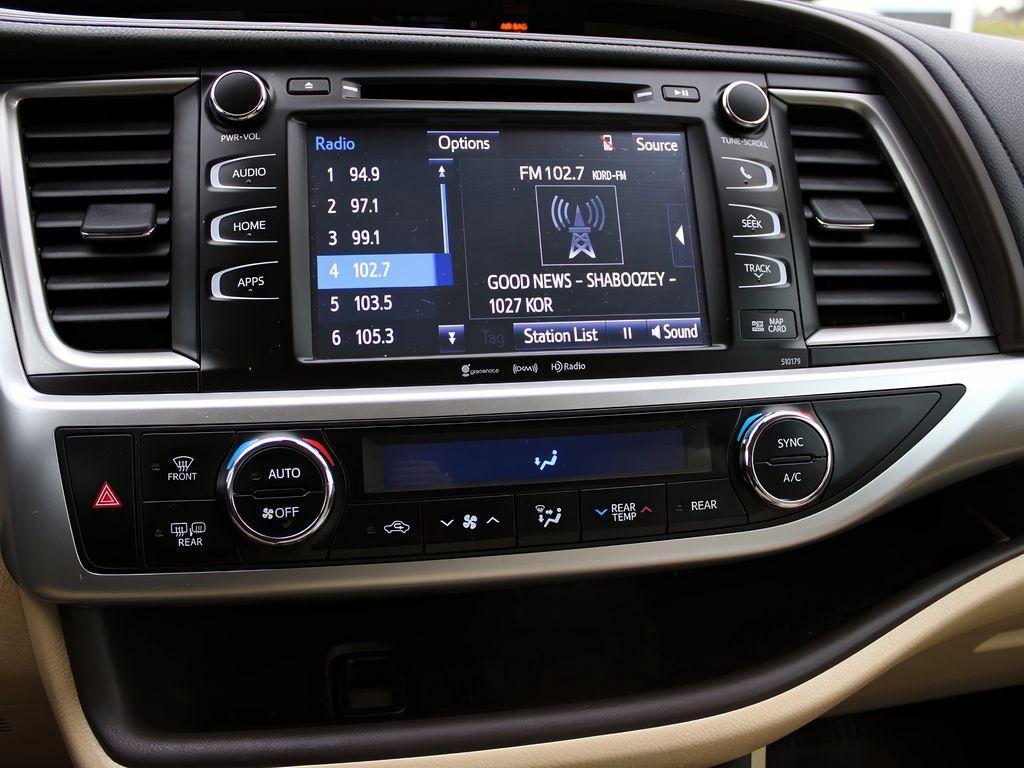 used 2018 Toyota Highlander car, priced at $25,499