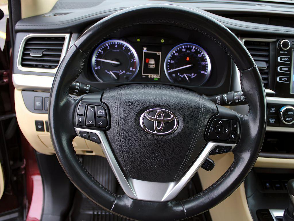 used 2018 Toyota Highlander car, priced at $25,499