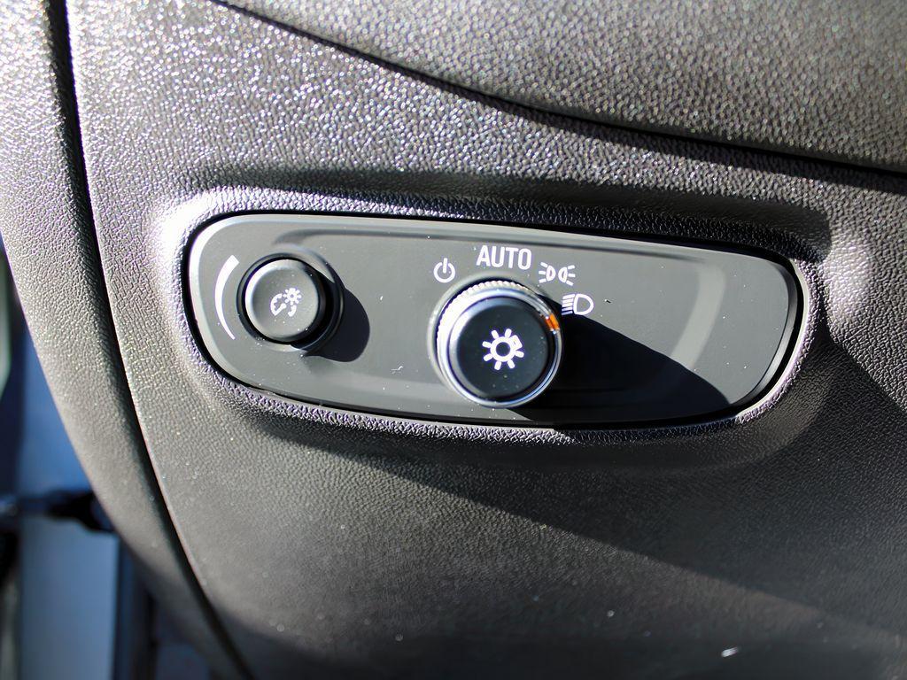 used 2024 Chevrolet Equinox car, priced at $22,999