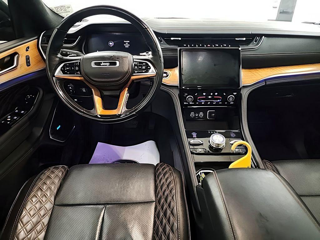 used 2021 Jeep Grand Cherokee L car
