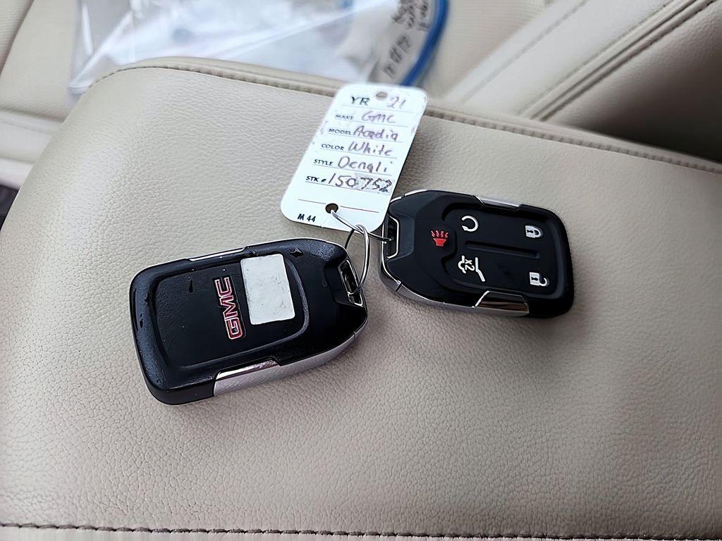 used 2021 GMC Acadia car, priced at $32,999