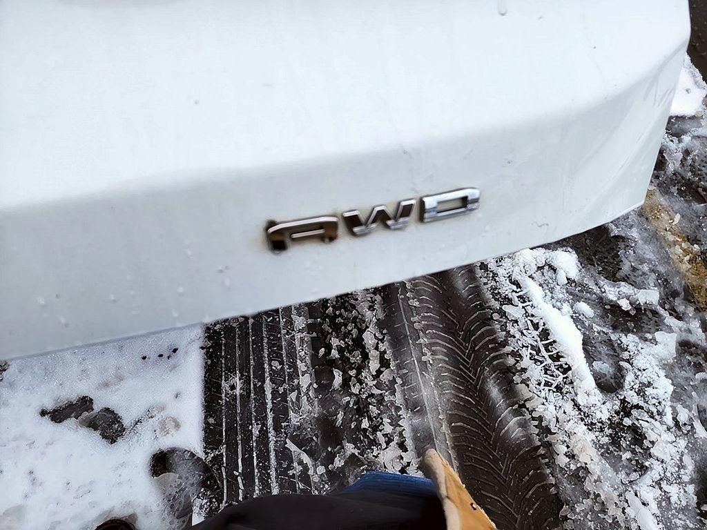 used 2021 GMC Acadia car, priced at $32,999