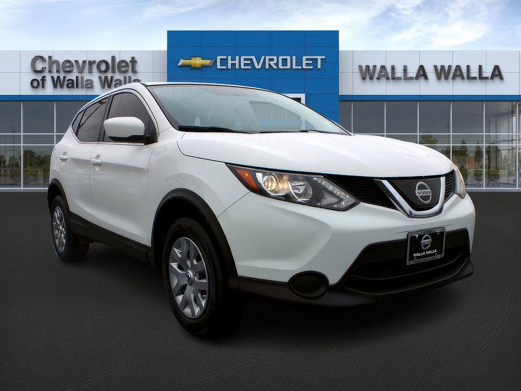 used 2019 Nissan Rogue Sport car, priced at $16,799
