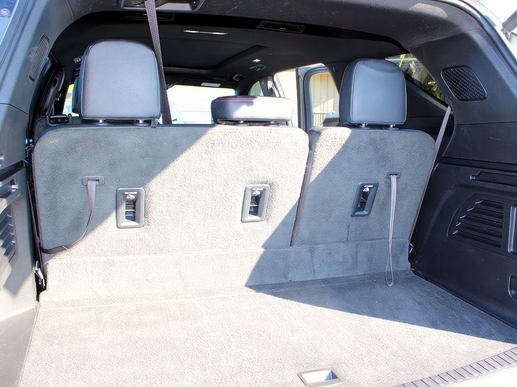 used 2024 Chevrolet Traverse car, priced at $44,999