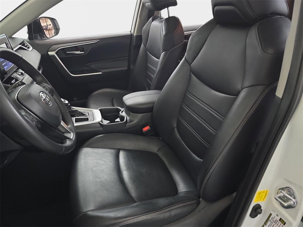 used 2020 Toyota RAV4 car, priced at $21,680