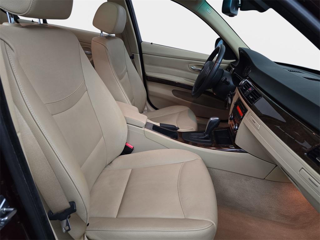 used 2009 BMW 328 car, priced at $8,750