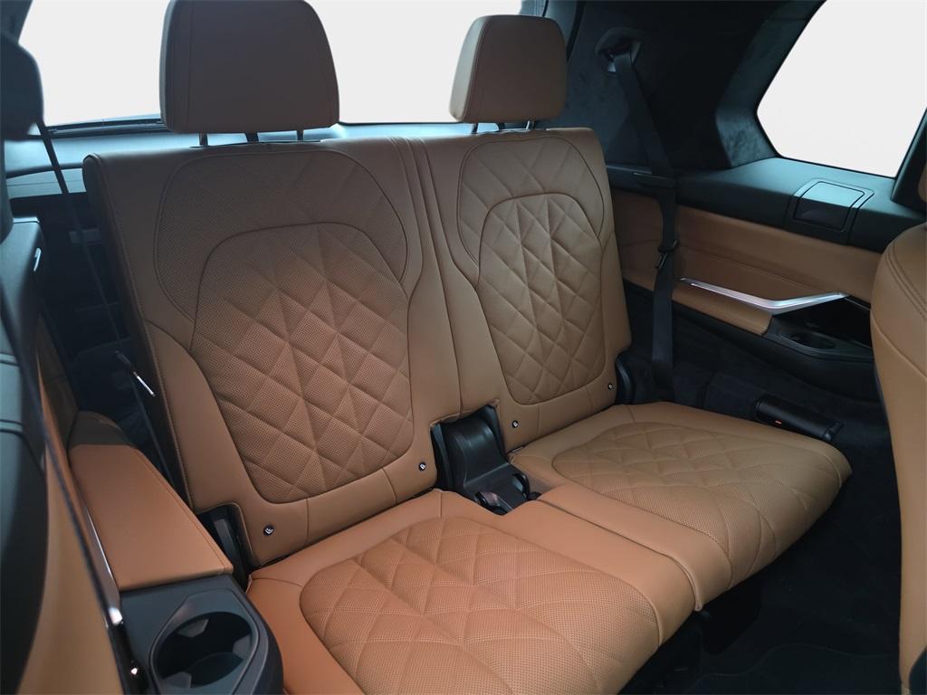 new 2026 BMW X7 car, priced at $99,325