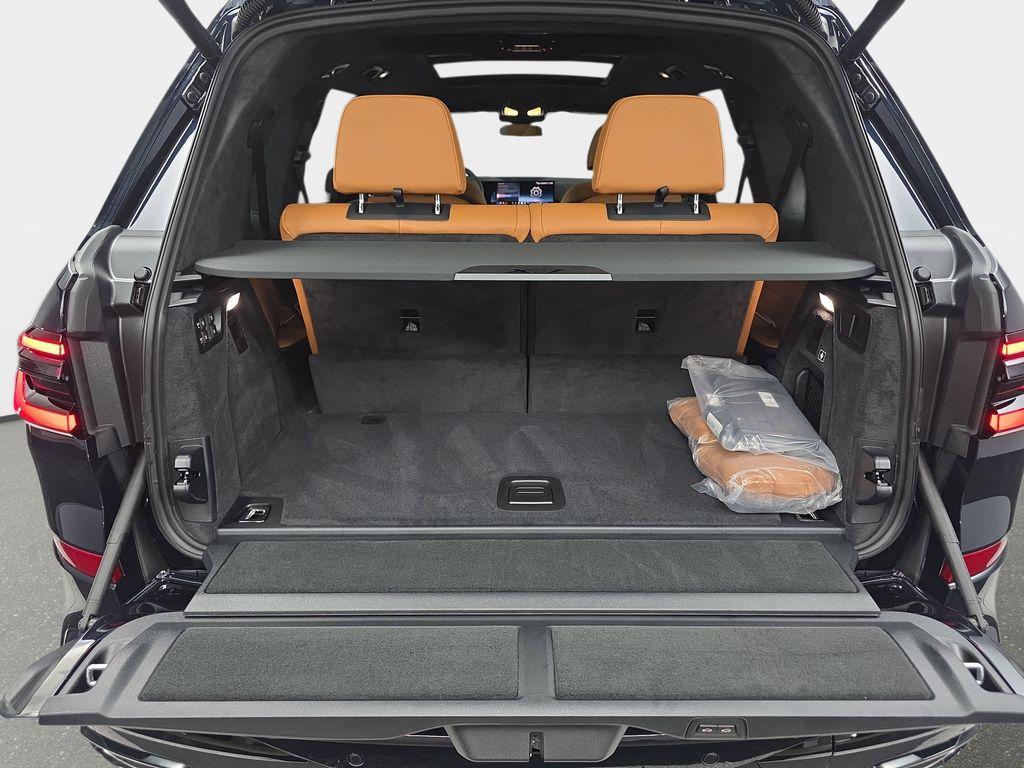 new 2026 BMW X7 car, priced at $99,325