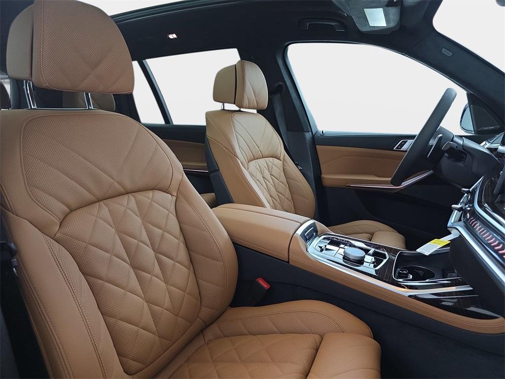 new 2026 BMW X7 car, priced at $99,325