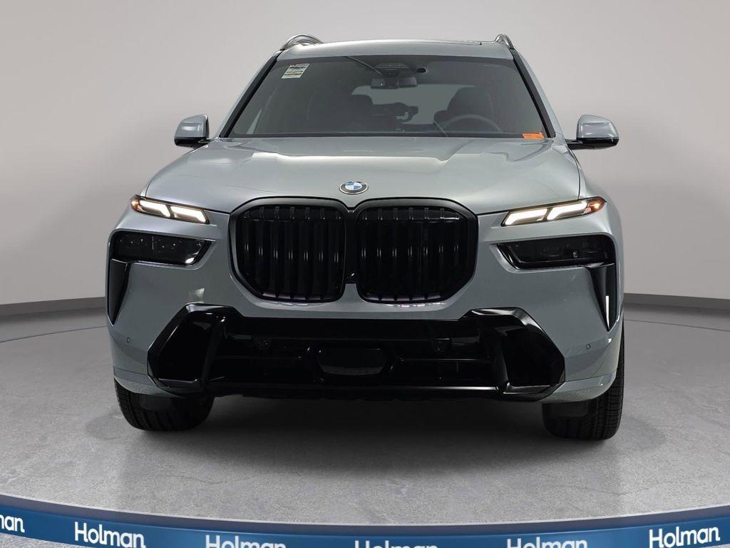 new 2026 BMW X7 car, priced at $101,405