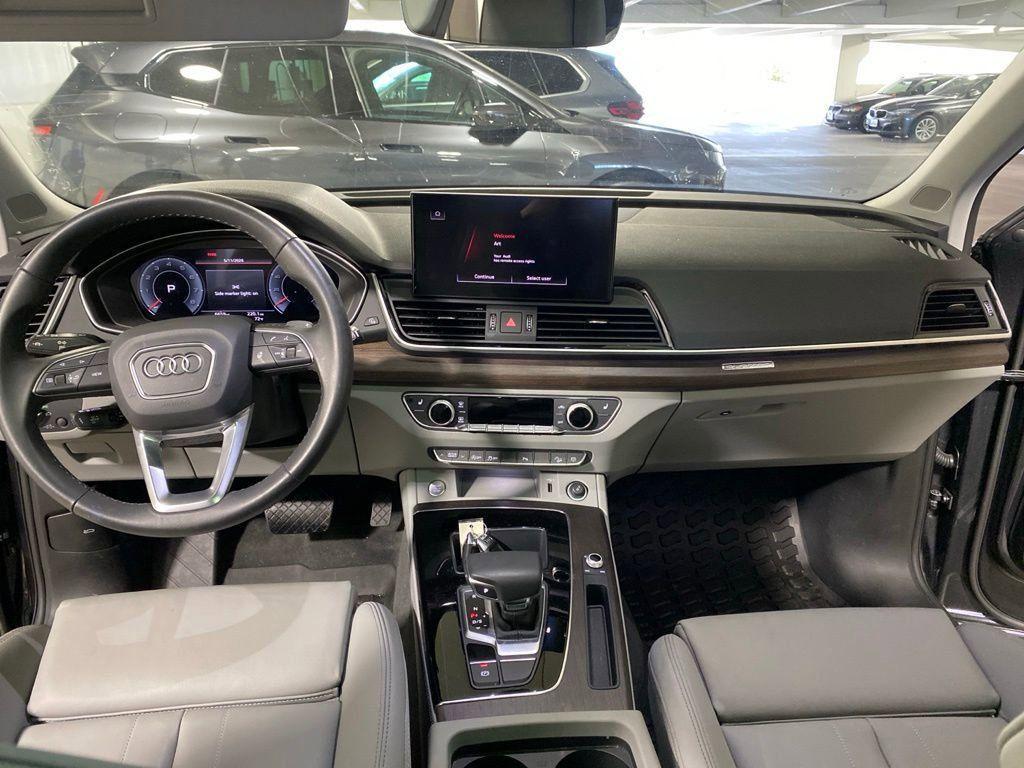 used 2025 Audi Q5 car