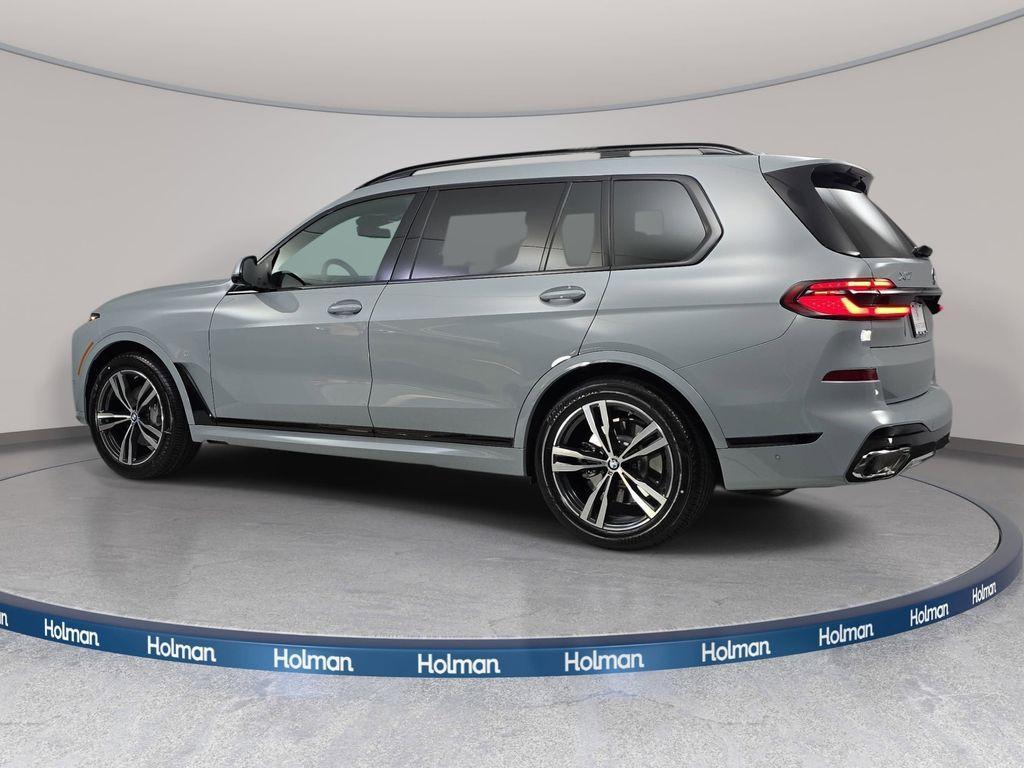 new 2026 BMW X7 car, priced at $101,140