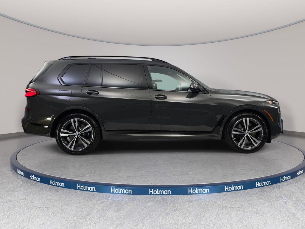 new 2026 BMW X7 car, priced at $104,605