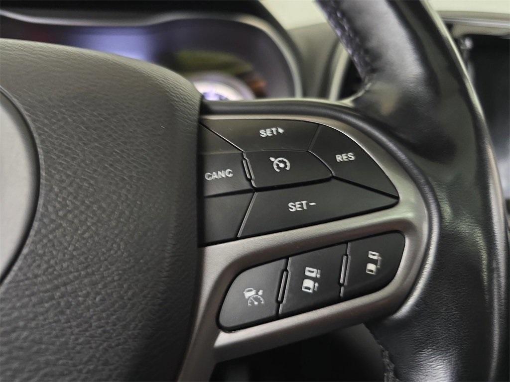 used 2021 Jeep Cherokee car, priced at $19,980