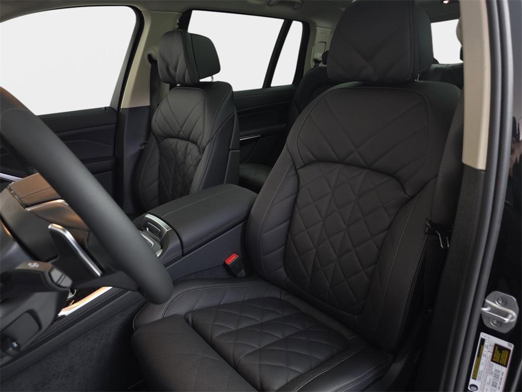 new 2026 BMW X7 car, priced at $94,015