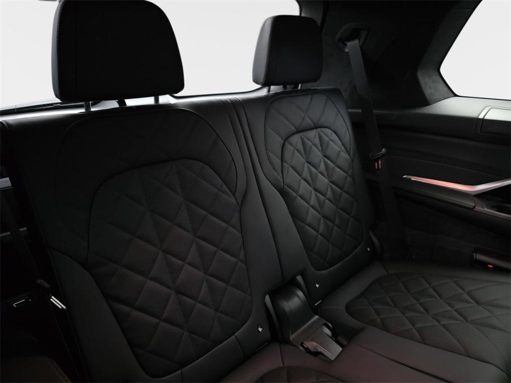 new 2026 BMW X7 car, priced at $103,075