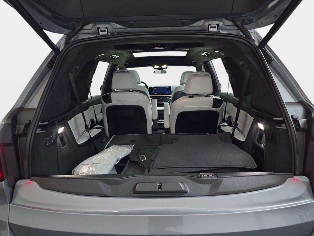 used 2023 BMW X7 car, priced at $54,100