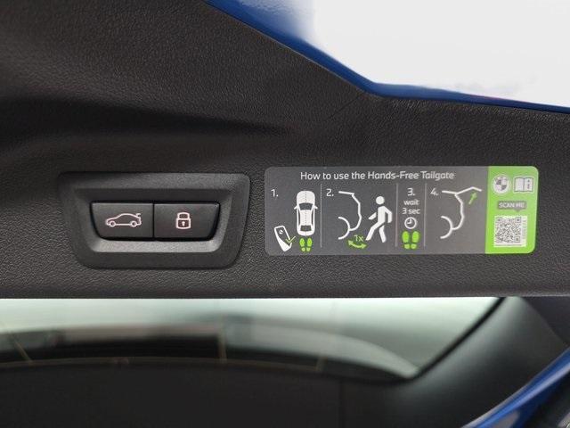 new 2026 BMW X7 car, priced at $112,900