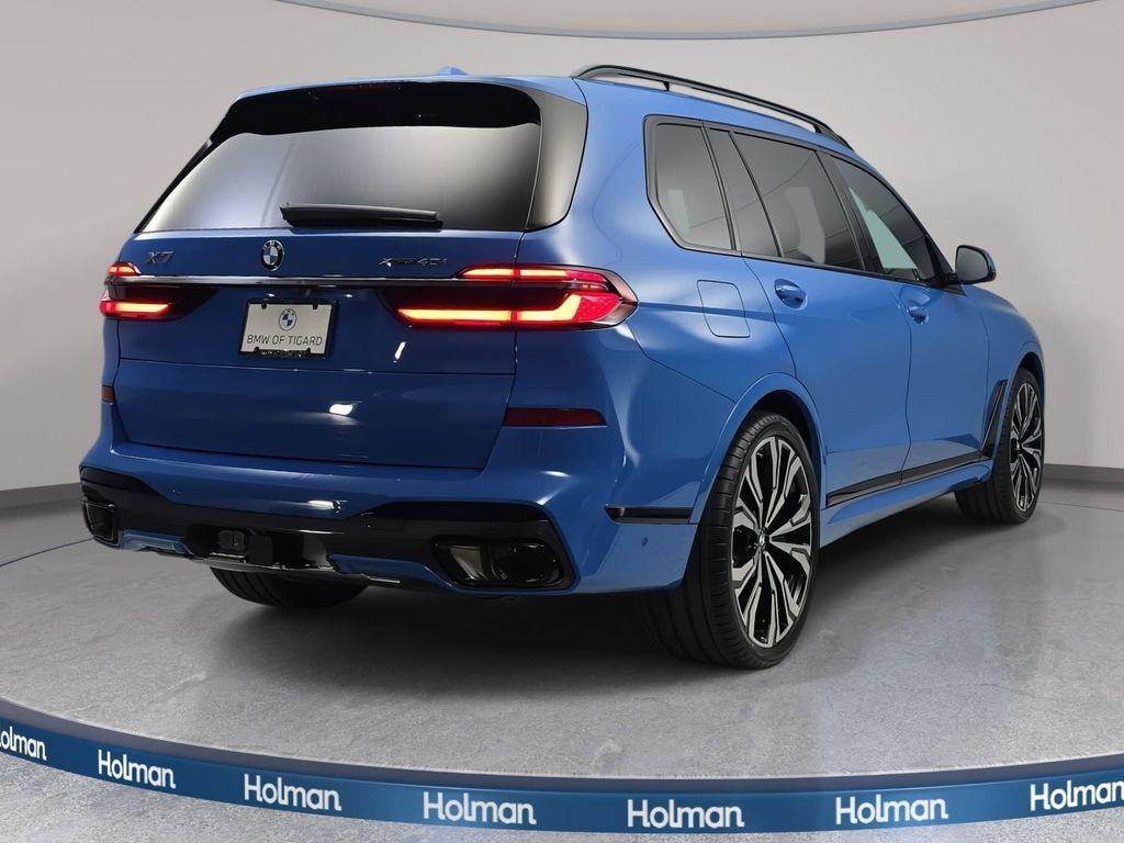 new 2026 BMW X7 car, priced at $112,900