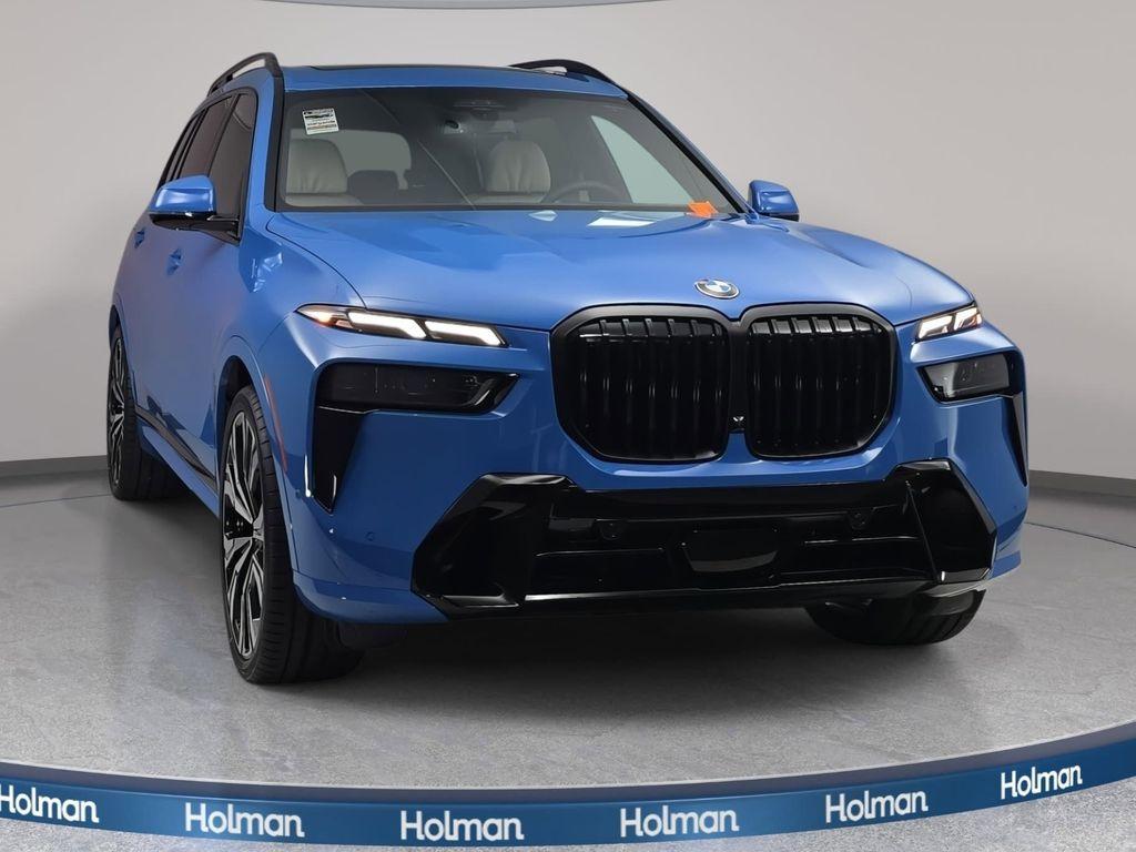new 2026 BMW X7 car, priced at $112,900