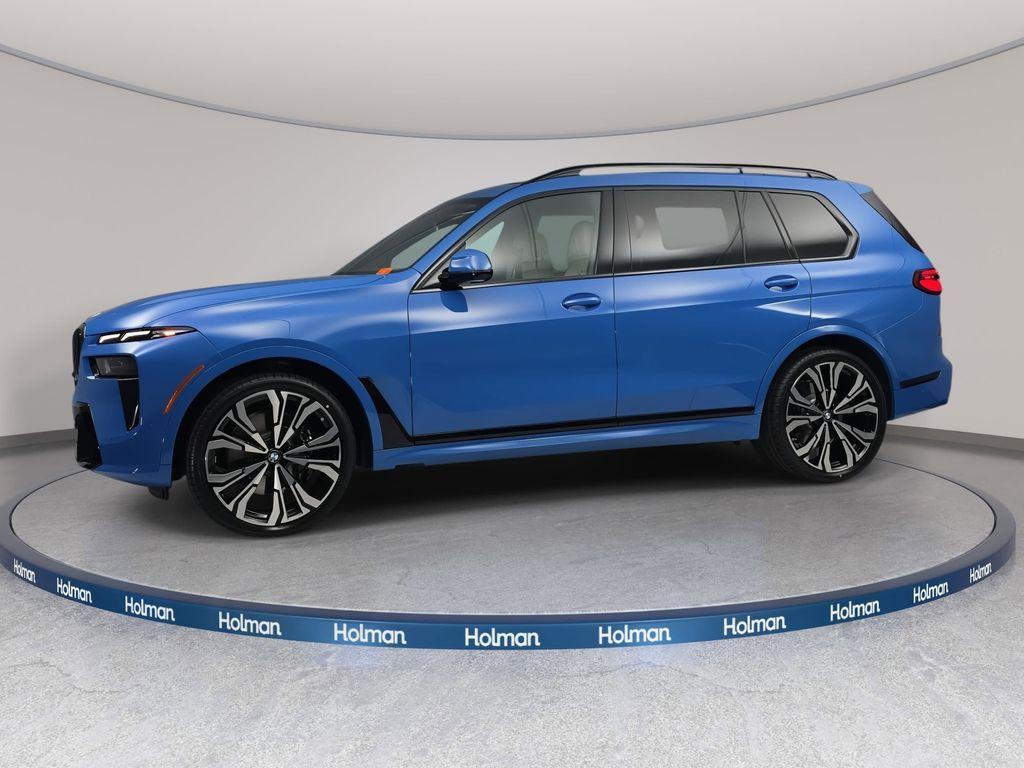 new 2026 BMW X7 car, priced at $112,900
