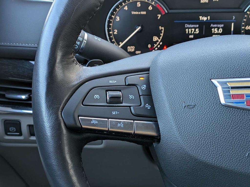 used 2023 Cadillac XT4 car, priced at $30,999