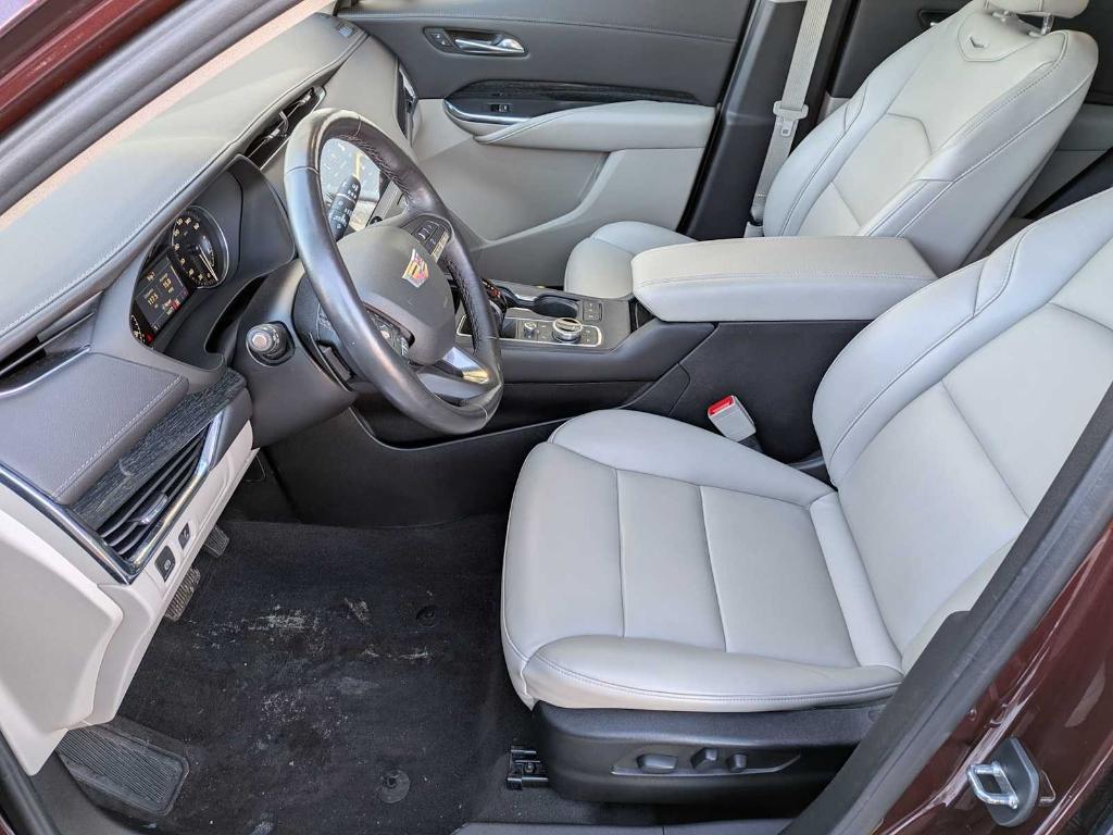 used 2023 Cadillac XT4 car, priced at $30,999