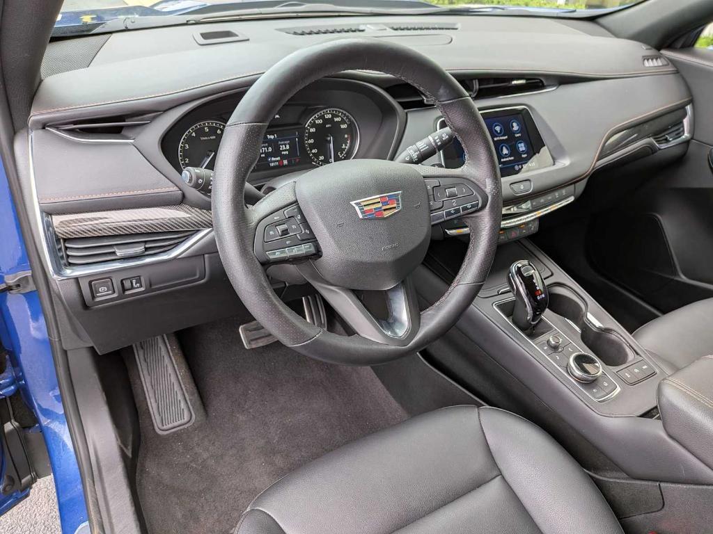 used 2023 Cadillac XT4 car, priced at $31,999
