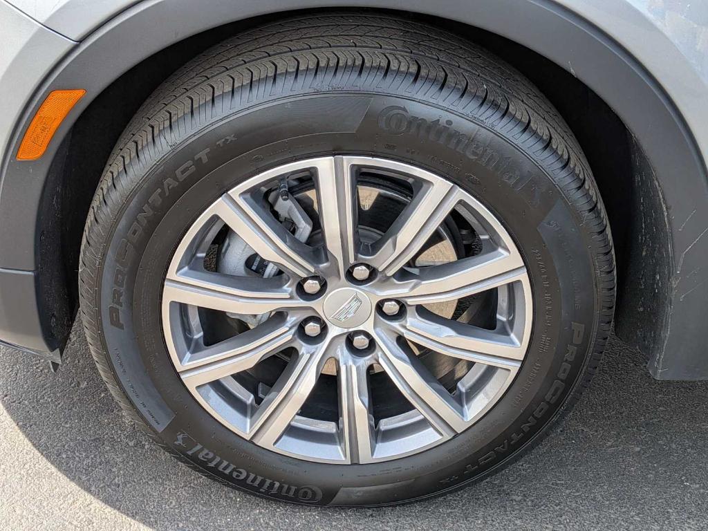 used 2023 Cadillac XT4 car, priced at $30,999