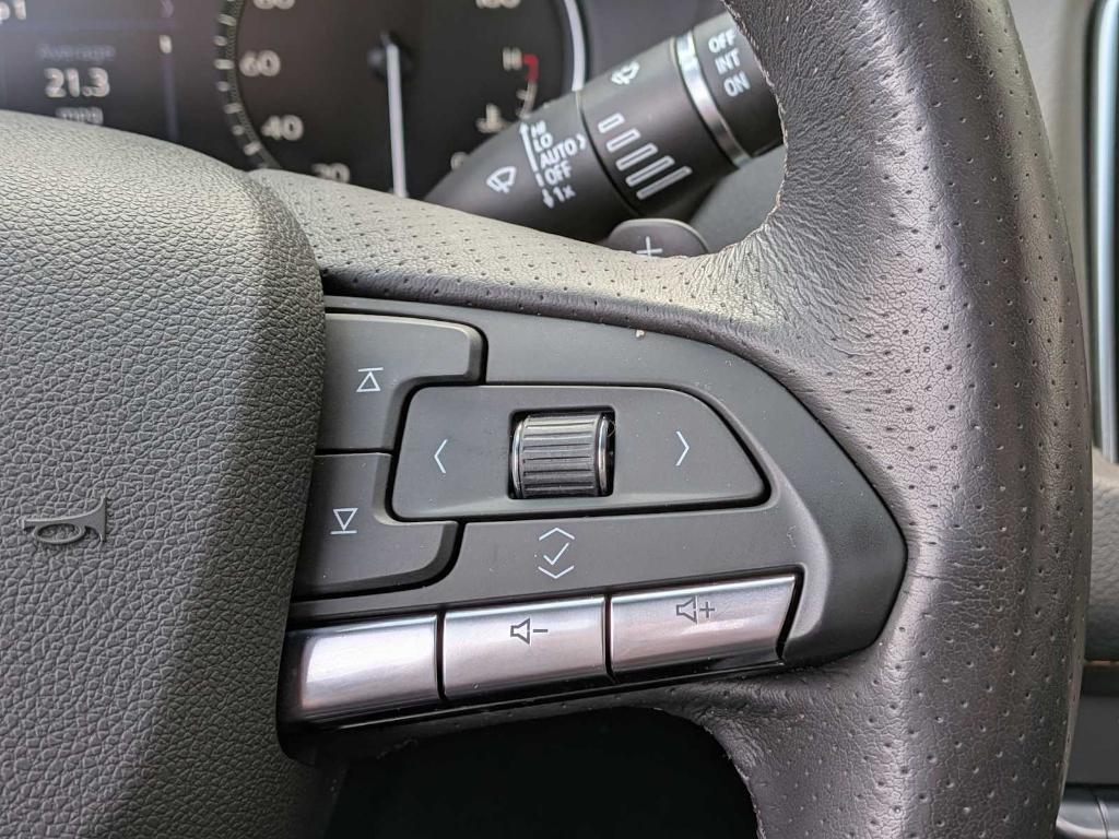 used 2023 Cadillac XT4 car, priced at $30,999