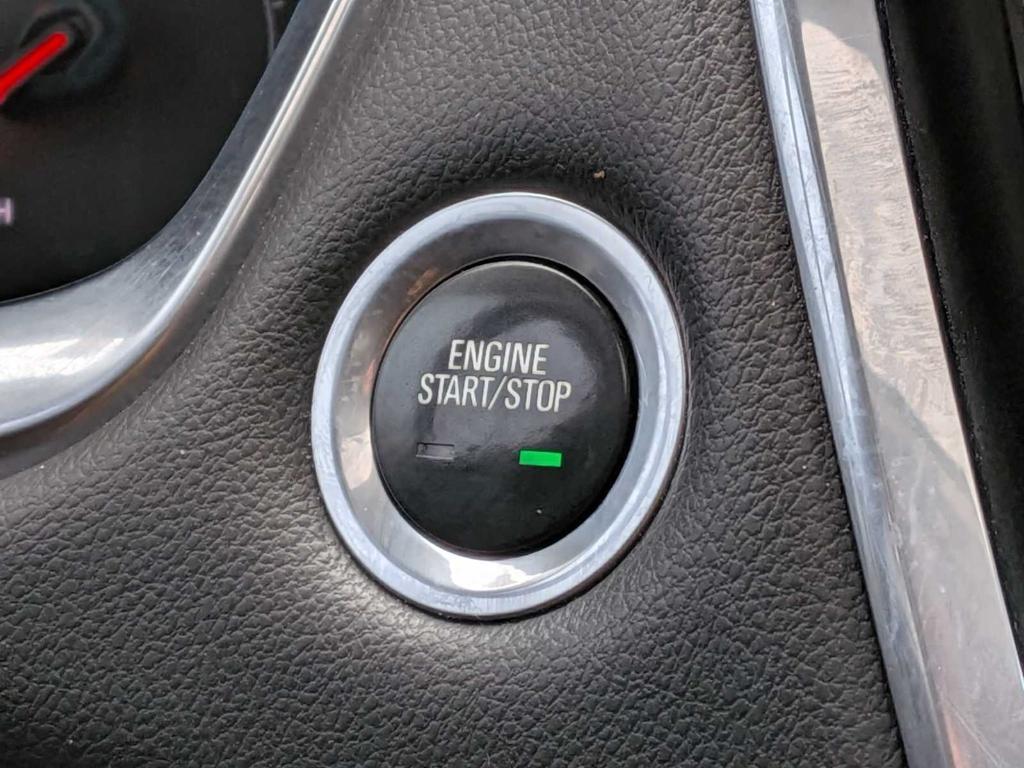 used 2020 Chevrolet Traverse car, priced at $26,999