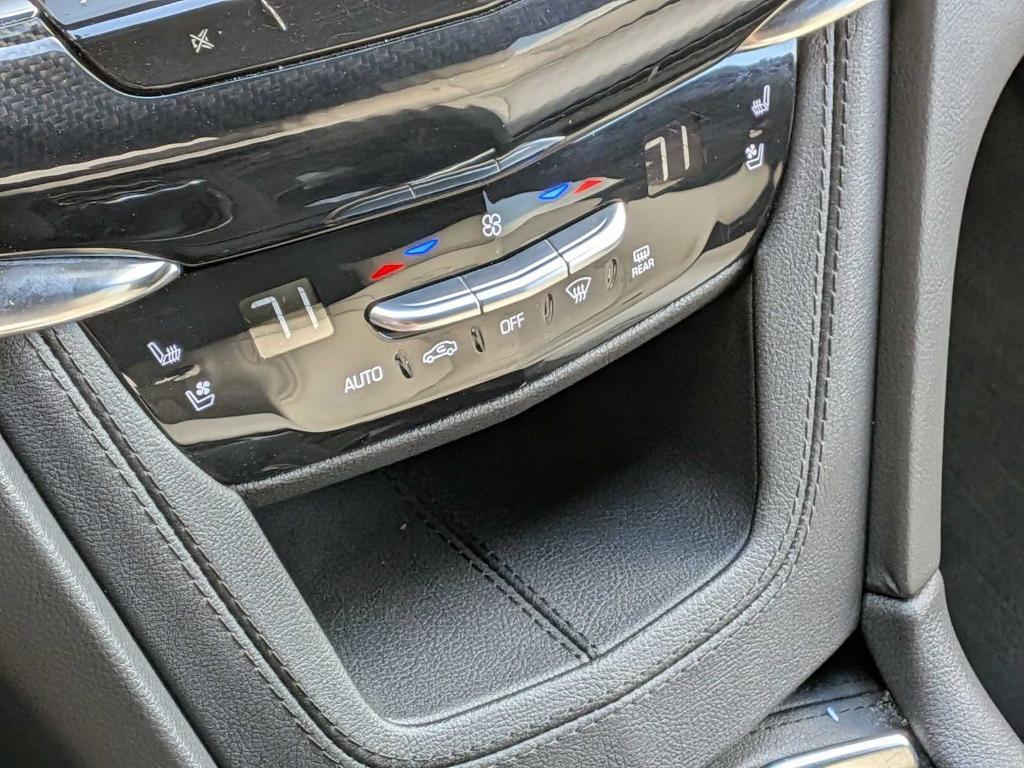 used 2023 Cadillac XT6 car, priced at $44,299