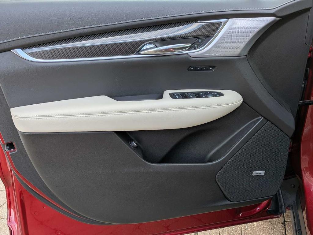 used 2023 Cadillac XT6 car, priced at $44,299