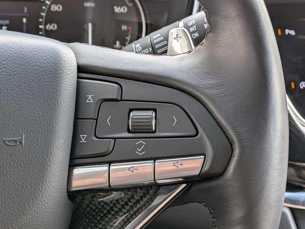 used 2023 Cadillac XT6 car, priced at $44,299
