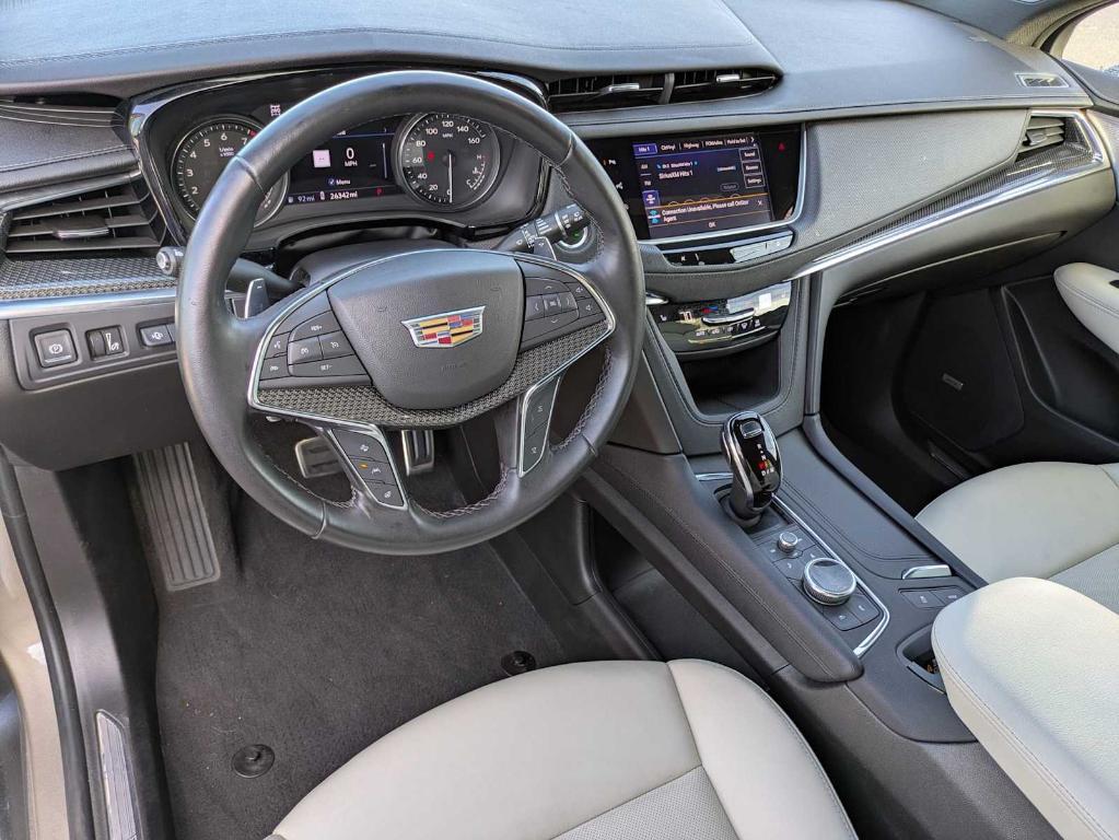 used 2023 Cadillac XT5 car, priced at $33,599