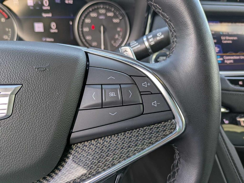used 2023 Cadillac XT5 car, priced at $33,599